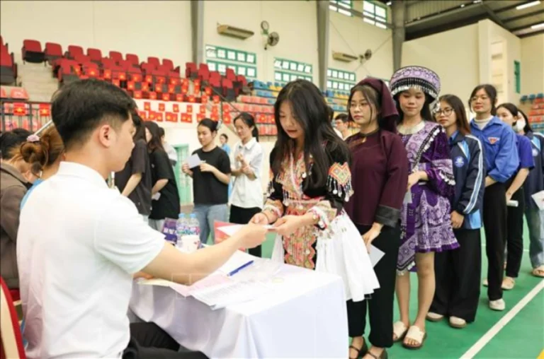 elecciones vietnam marzo 26 vna