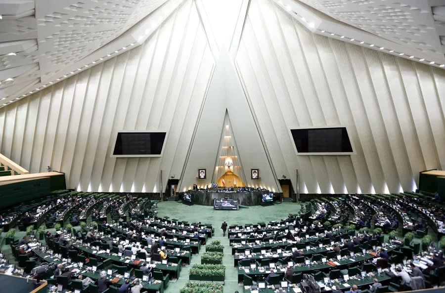 iran parlamento