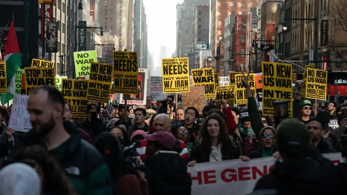 marcha nueva york vs guerra iran 28feb2026.jpg
