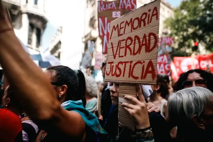 memoriaverdad.jpg