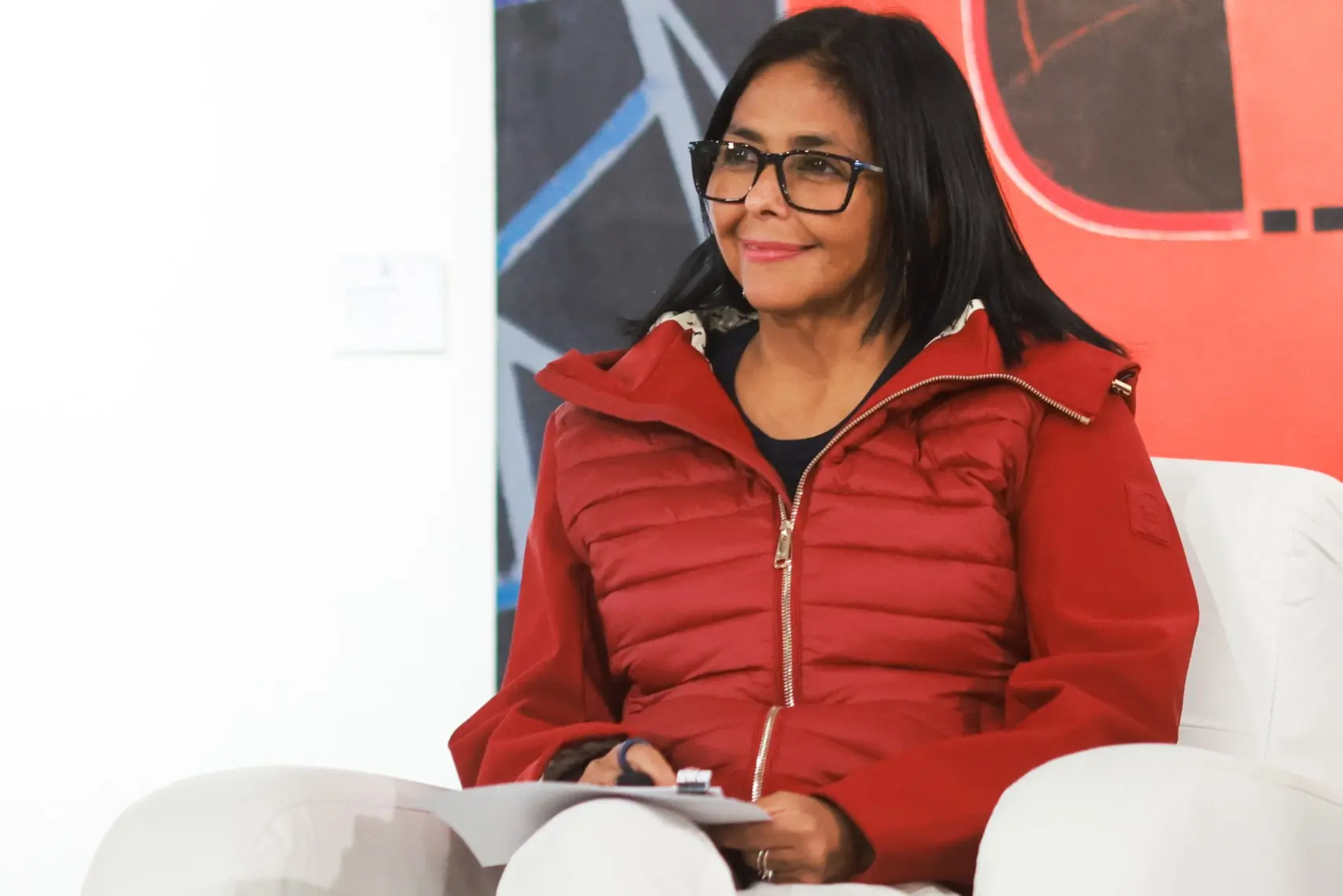 photo 5017535749477305237 w.jpg