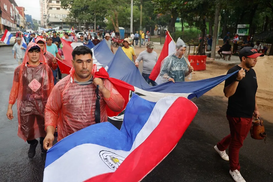 ame2405 paraguay protestas
