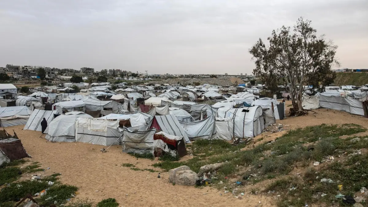 campo improvisado jan yunis abr26.jpg