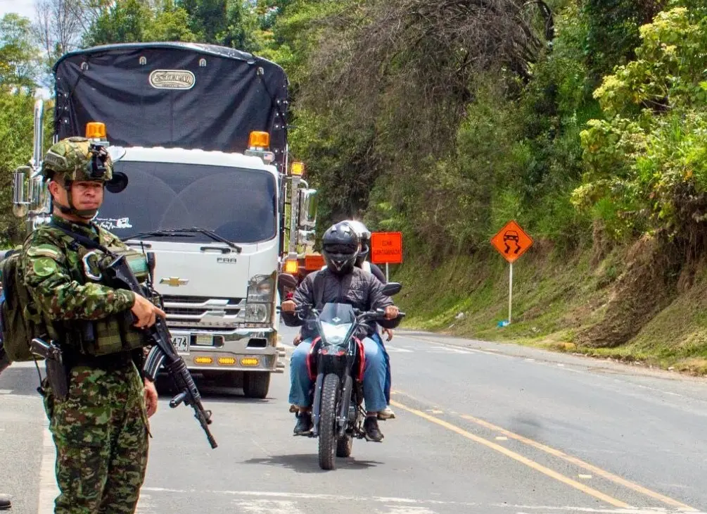 despliegue del ejercito colombiano.jpeg