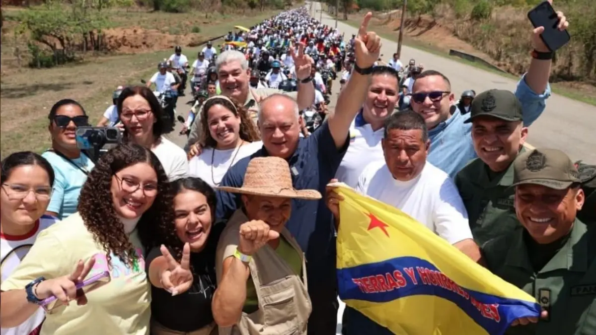 diosdado cabello peregrinacion cojedes editada.jpg