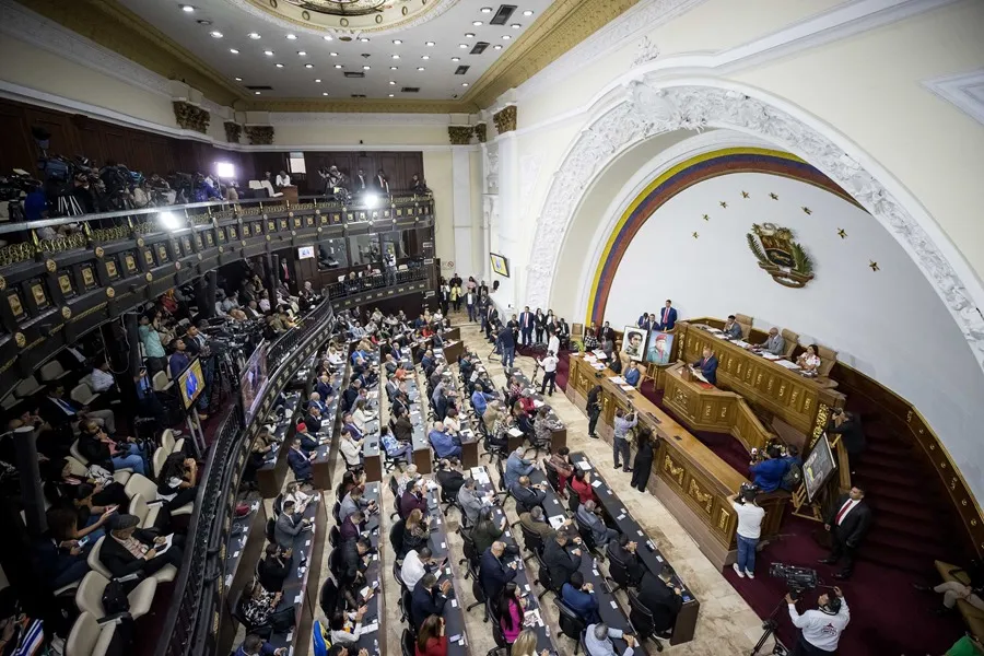 el parlamento venezolano declara personas no gratas a nueve expresidentes latinoamericanos