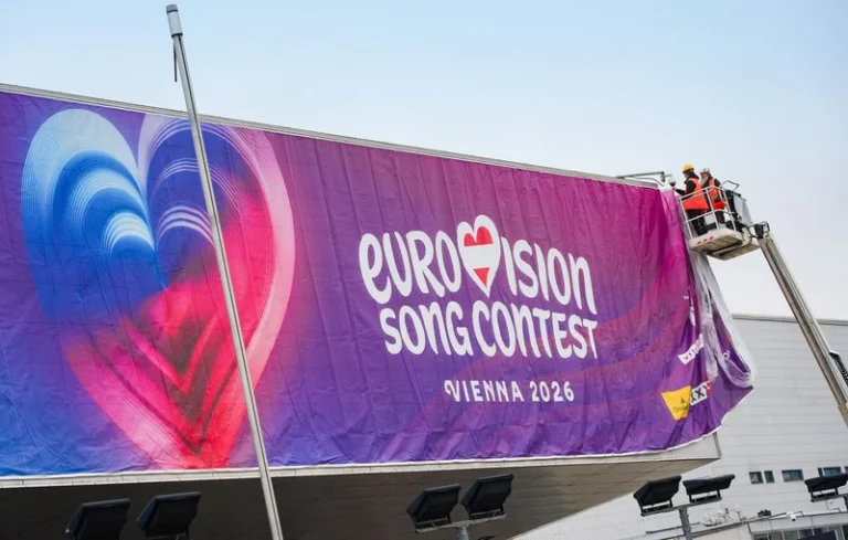 esc stadthalle beklebung 01 width800 width800