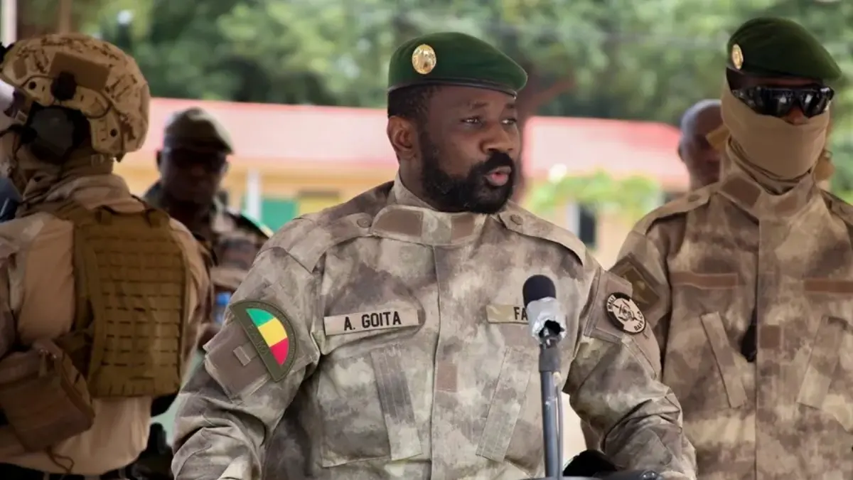graf1948 mali dia independencia 1.jpg