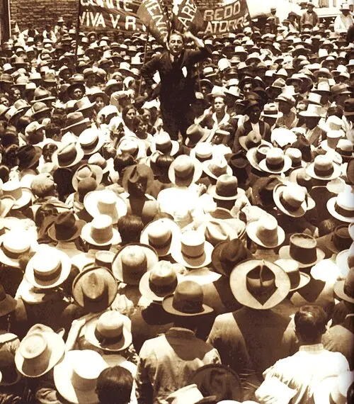 haya de la torre 1931.jpg