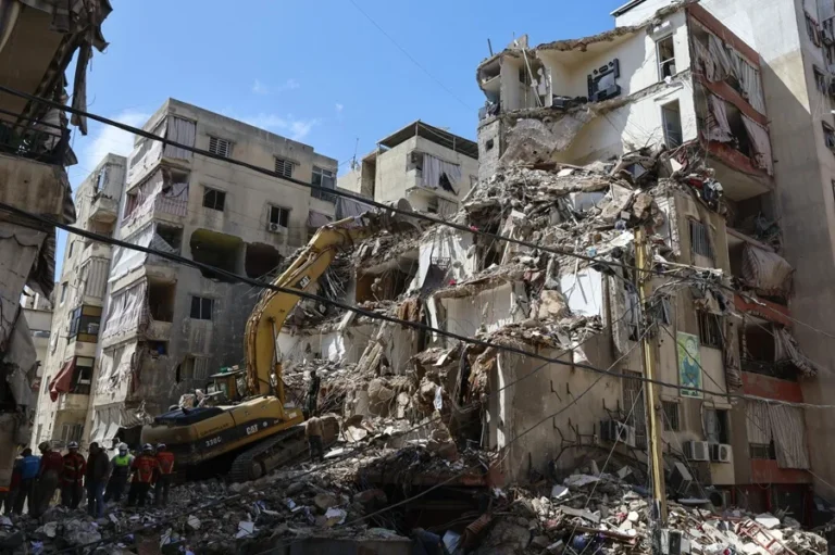 Israel asesina a 10 personas en Líbano este sábado durante diálogos de paz 1 israel libano