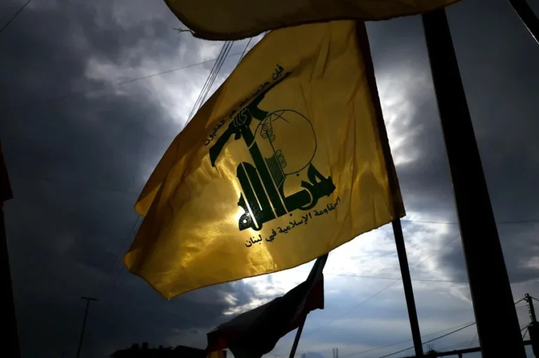 libano bandera hezbola foto efe