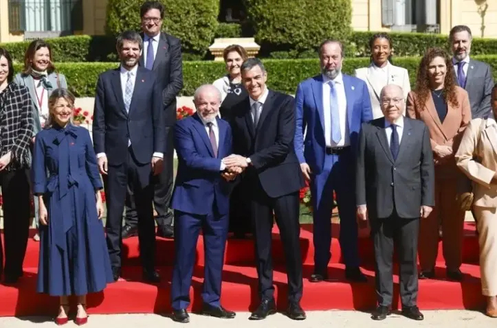 lula y pedro sanchez.jpg