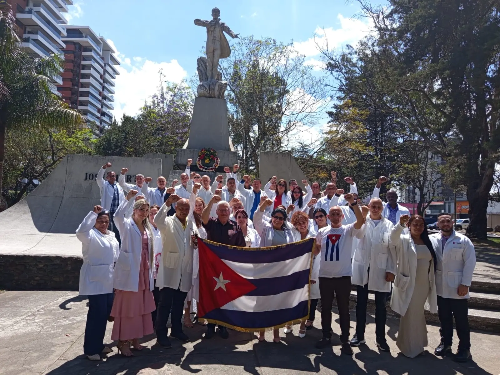 medico guate .jpg