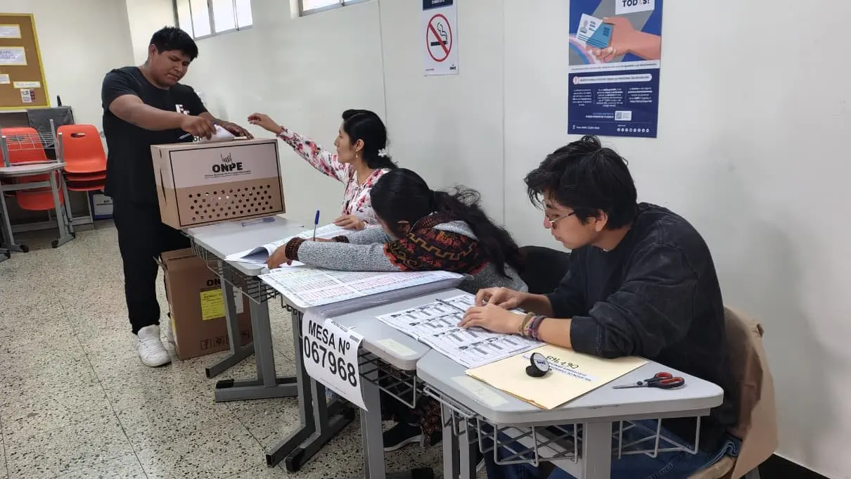 peru eleccione.jpg