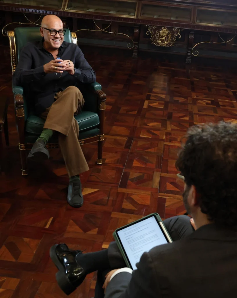 photo 5107591665962126369 y