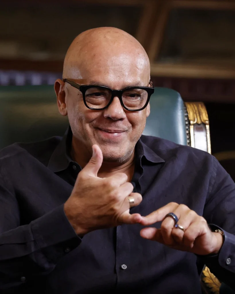 photo 5107591665962126376 y