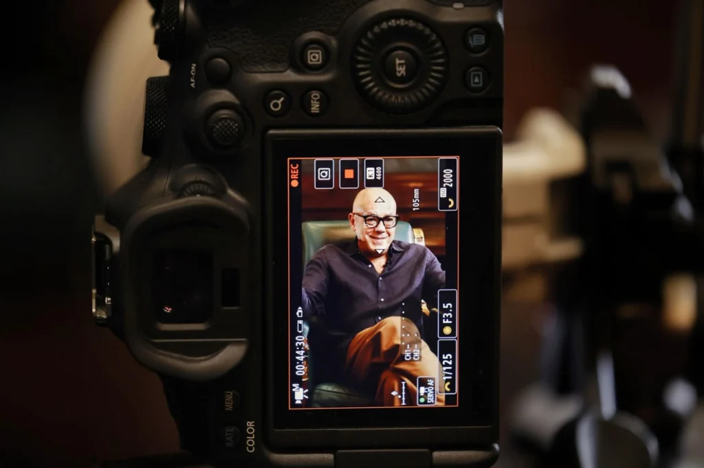 photo 5107591665962126378 y