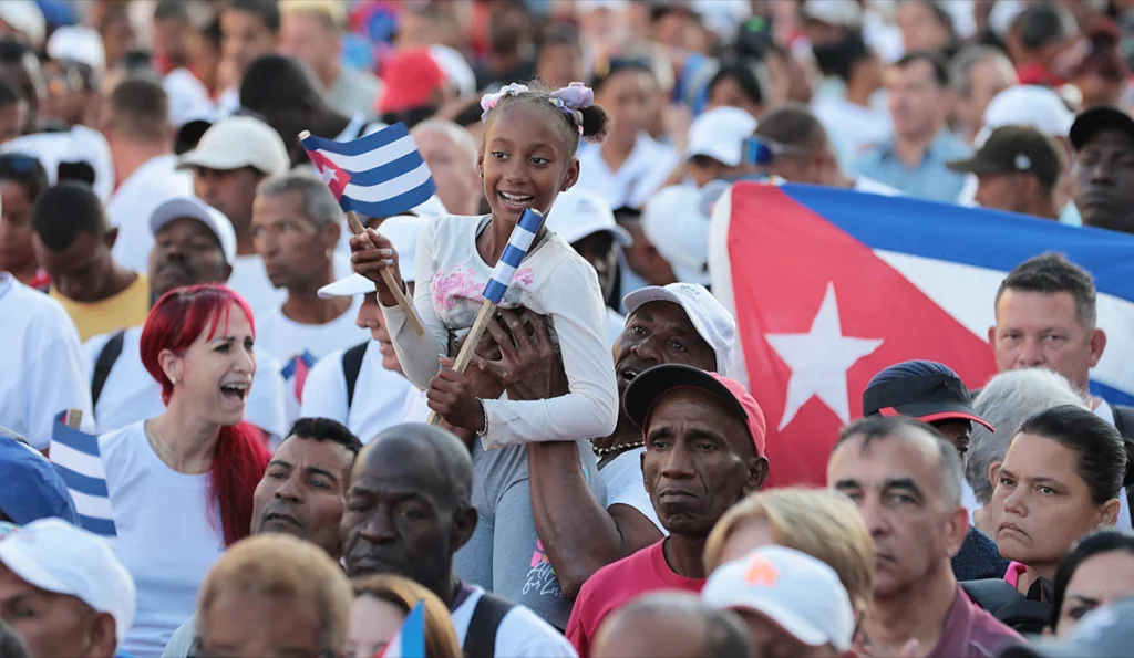 En imágenes: Cuba ratifica carácter socialista de su Revolución a 65 años de su proclama 9 polish 20260416 085205052 jpg 1 2