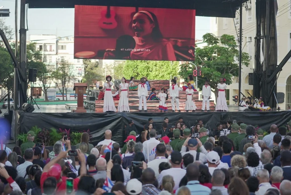 En imágenes: Cuba ratifica carácter socialista de su Revolución a 65 años de su proclama 6 presidente cuba diaz canel 6 foto telesur jpg