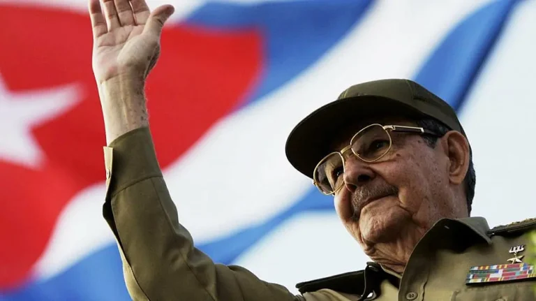 raul castro ruz foto estudios revolucion