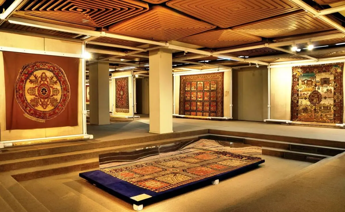 tehran museo.jpg