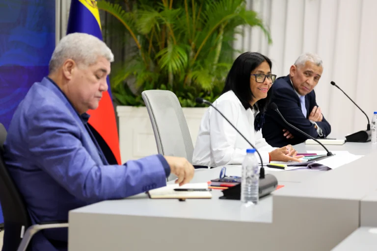 venezuela delcy rodriguez mesa consenso laboral foto vice venezuela