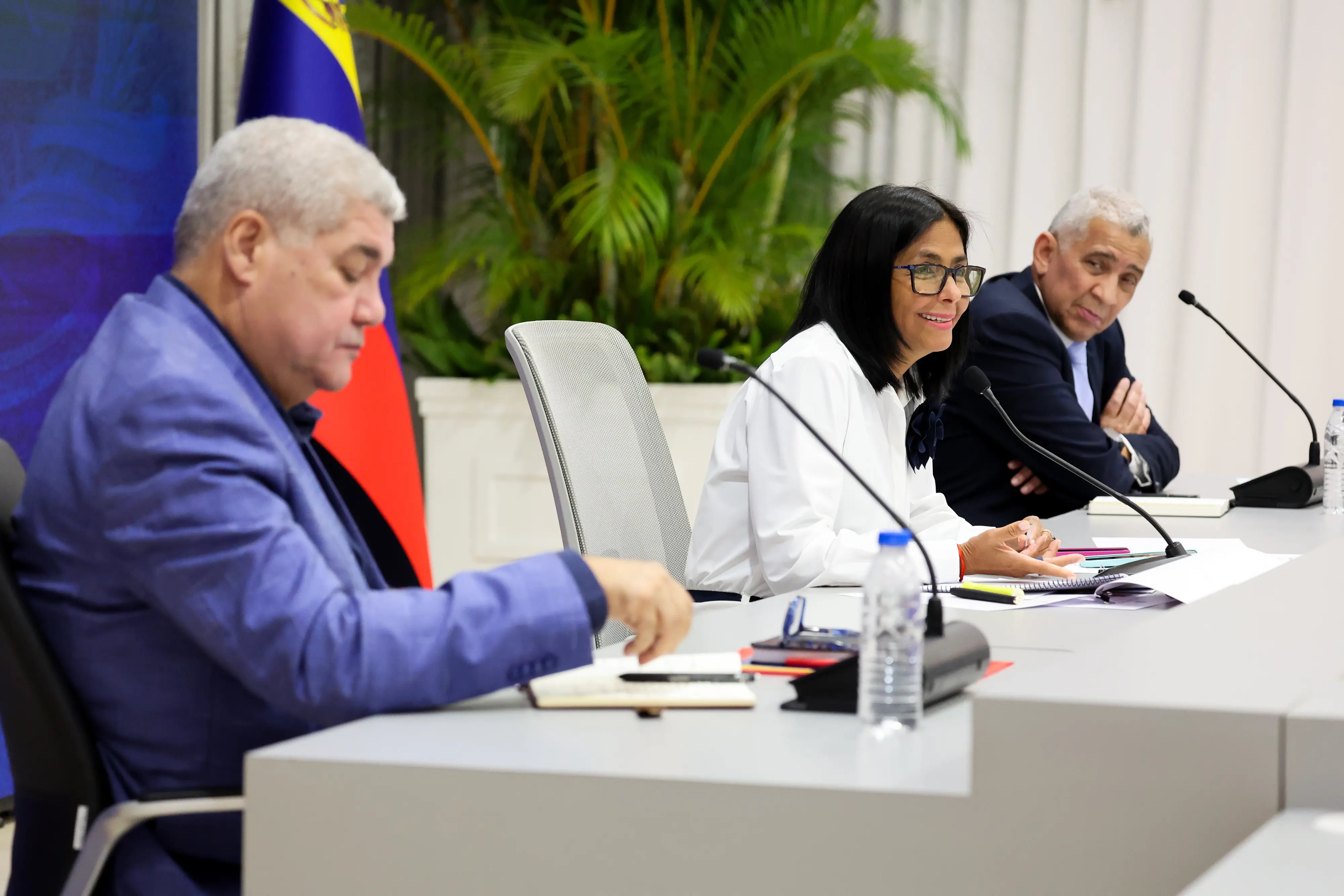 venezuela delcy rodriguez mesa consenso laboral foto vice venezuela.jpg