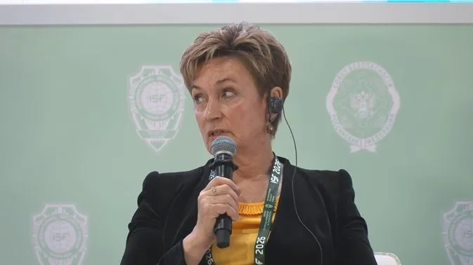 Expertos internacionales discutieron cuatro problemas globales de la seguridad hídrica en mesa redonda 2