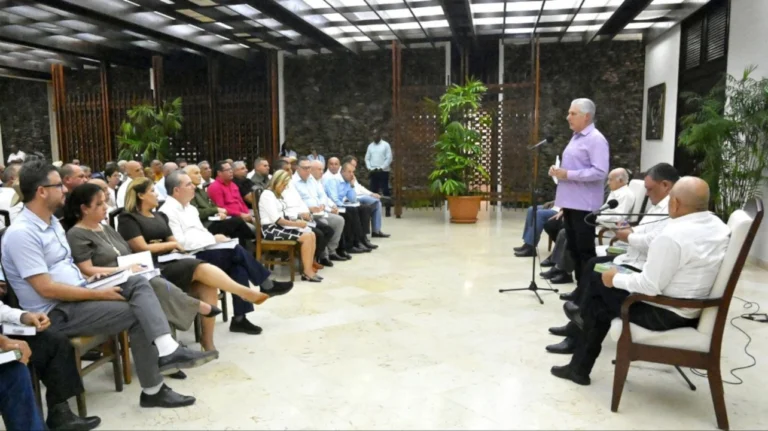 cuba reunion campesinos01