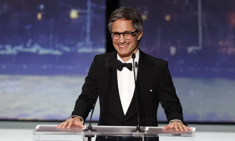 gael garcia bernal critica a la fifa durante discurso en el festival de cine de cannes