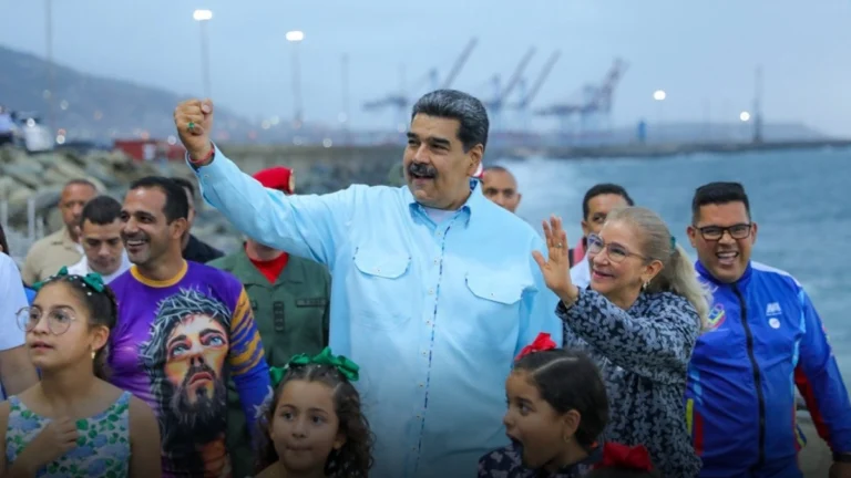 nicolas maduro y cilia flores