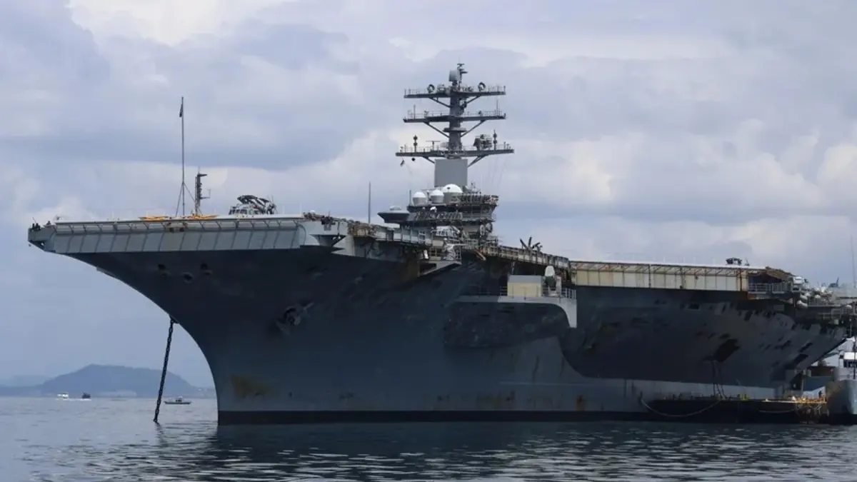 portaviones eeuu nimitz.jpg