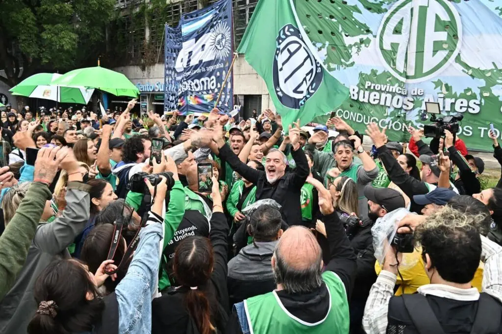 protesta aeropuertos.jpg