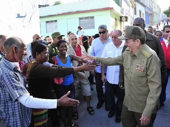 raul castro pueblo foto estudios revolucion jpg 5.jpeg