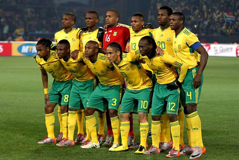 Selección de Sudáfrica sufre retraso en viaje al Mundial 2026 1 south africa 2010 team