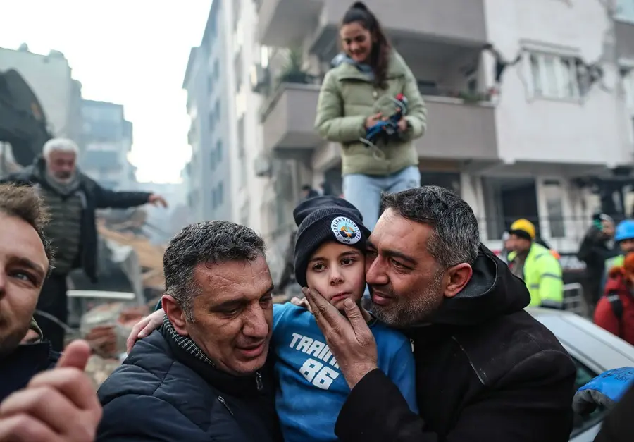 turkey earthquakes 5.jpg