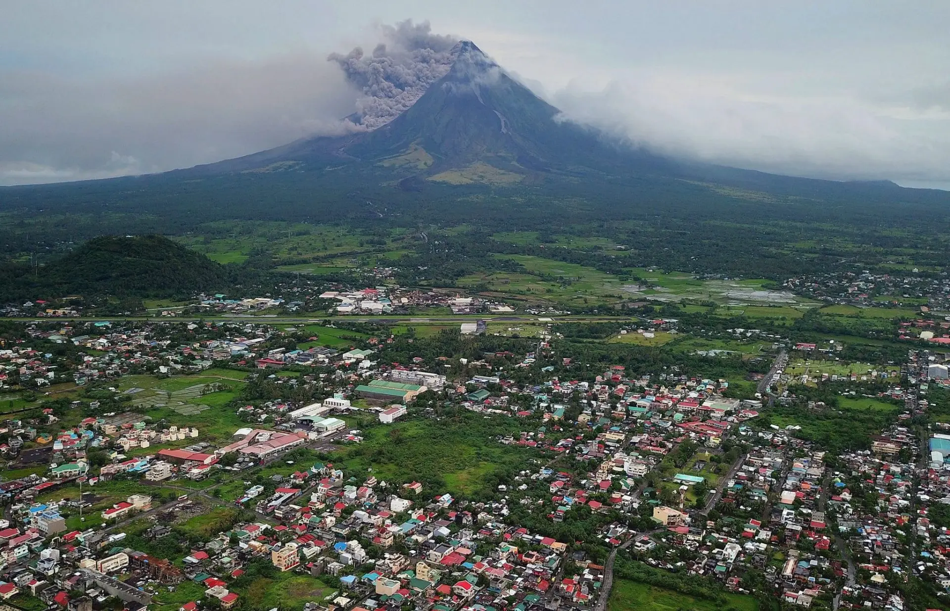 volcan mayon.jpg