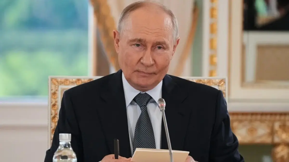 04jun26026jpg russia economic forum.jpg