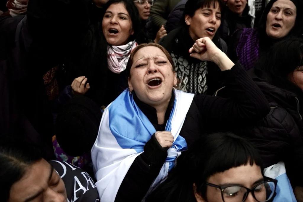 En imágenes: un millón de argentinos dan su último adiós al Indio Solari 13 4983683409955720164 jpg 1