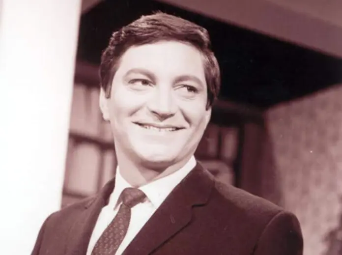5 oscar martinez declamador.jpg