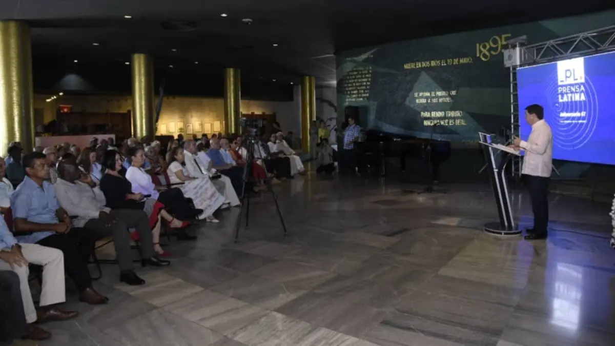 acto aniversario 67 pl 1 1.jpg