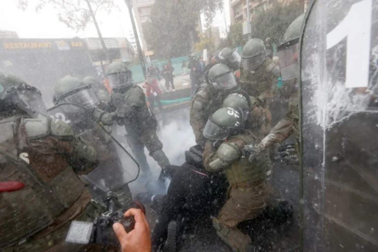 chile represion protesta estudiantil foto efe 1