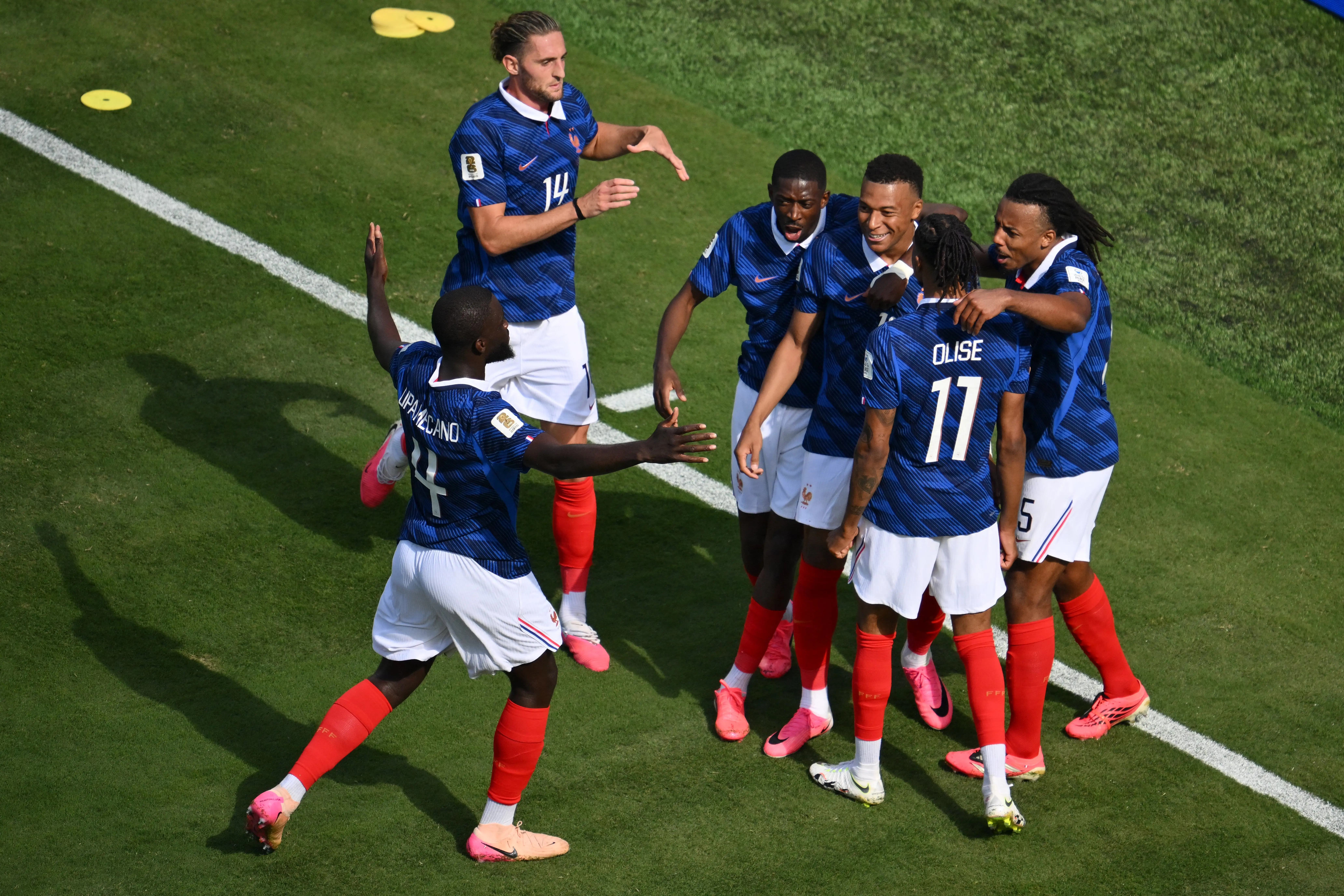gol 1 mbappe celebracion 2.jpg