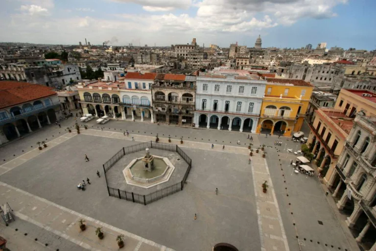habana plaza vieja 1
