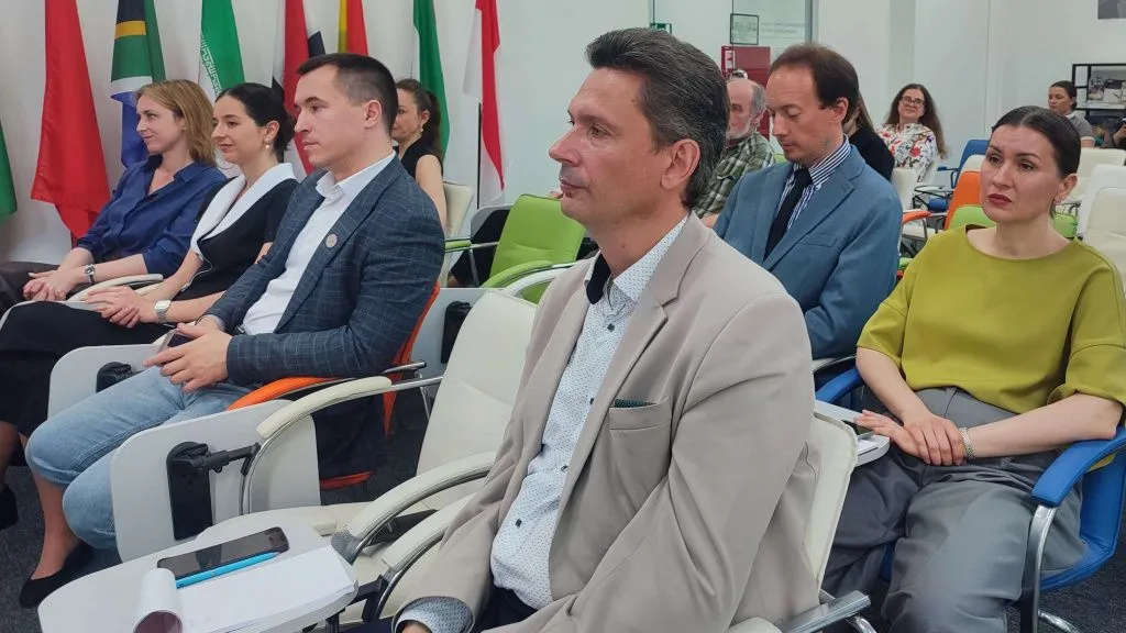 Medios de comunicación de países BRICS unen esfuerzos para construir entorno mediático global justo 2 lro2iz8qq33f7vyvom08d1osjdd69c09