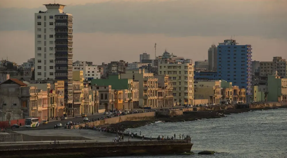malecon habana cubadebate.jpg