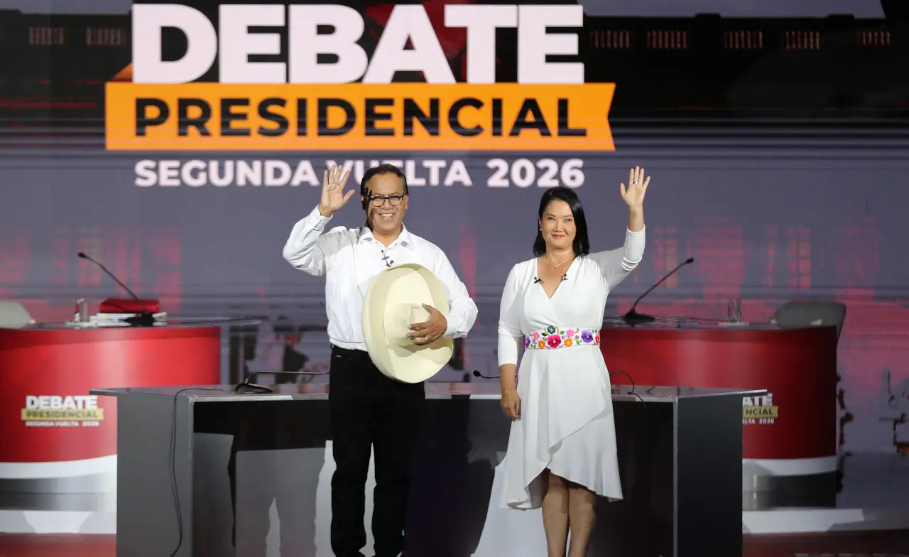 peru debate oficial.jpg