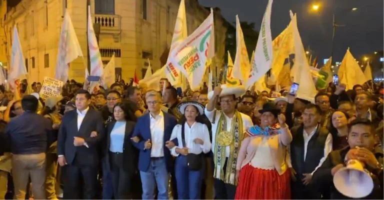 peru movilizacion en defensa voto popular