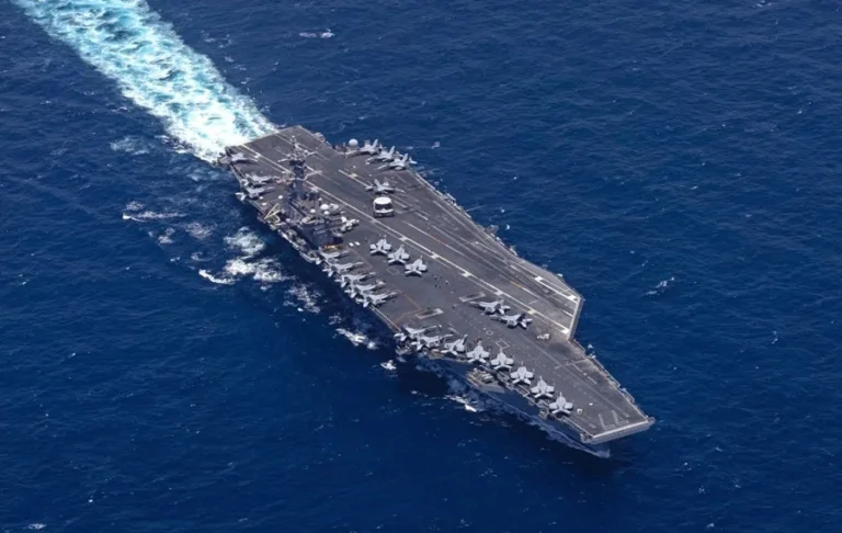 portaviones uss g bush militar