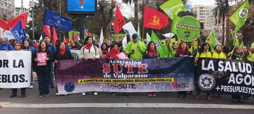 Organizaciones sociales de Chile protestan contra políticas de José Antonio Kast 2 whatsapp image 2026 06 01 at 11 47 40 am